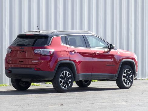 Used 2020 Jeep Compass Trailhawk AWD/4WD image 3