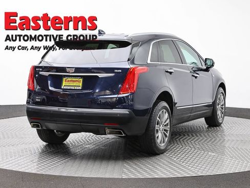 Used 2017 Cadillac XT5 Luxury w/ Driver Awareness Package AWD/4WD image 4