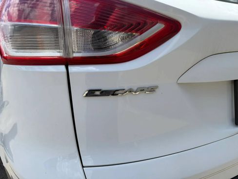 Used 2014 Ford Escape SE w/ Equipment Group 201A AWD/4WD image 21