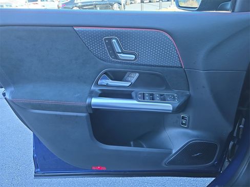 Certified 2024 Mercedes-Benz GLA 250 4MATIC image 19