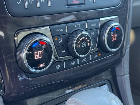 Used 2015 Buick Enclave Premium image 20