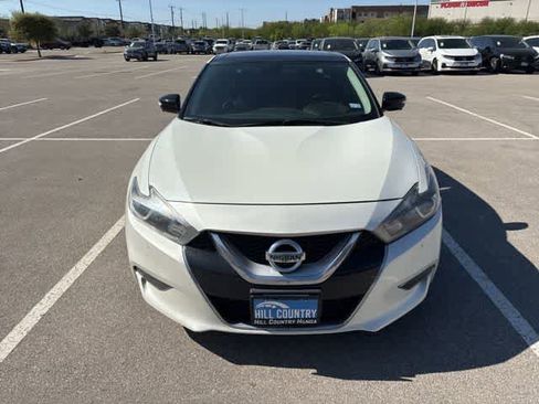 Used 2017 Nissan Maxima Platinum image 8