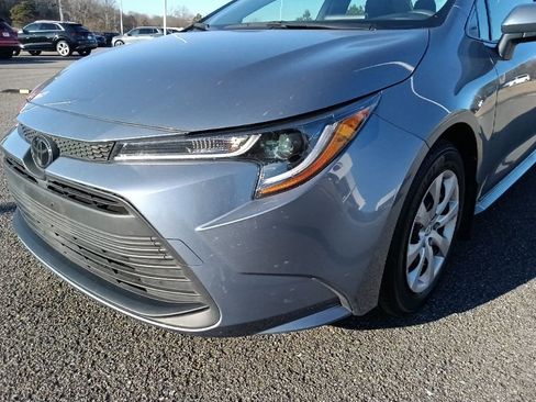 Used 2023 Toyota Corolla LE image 9