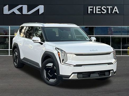New 2026 Kia EV9 Wind image 1
