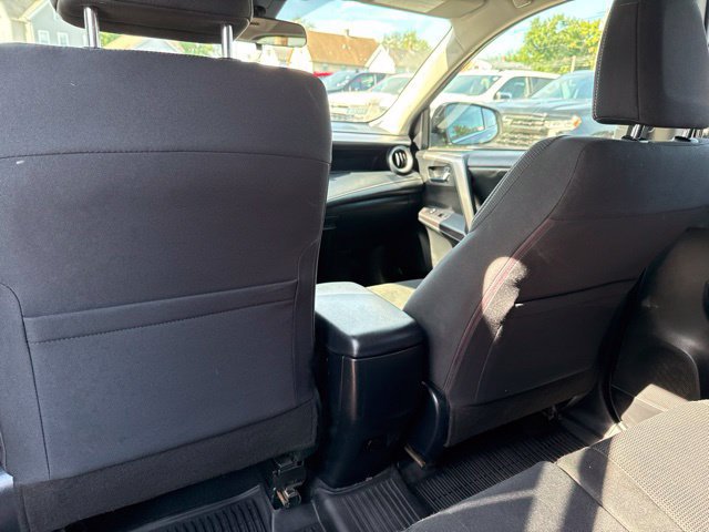 Used 2018 Toyota RAV4 XLE w/ Plus Extra Value Package AWD/4WD image 16