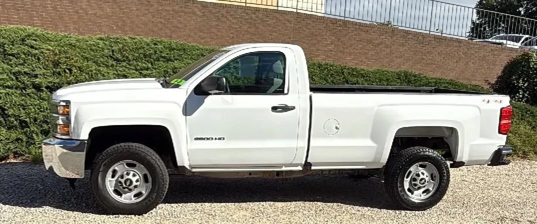 Used 2017 Chevrolet Silverado 2500 W/T w/ Snow Plow Prep Package AWD/4WD image 2