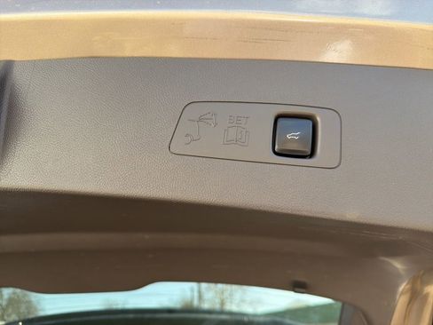 Used 2020 Lincoln Corsair Reserve w/ Equipment Group 201A image 40