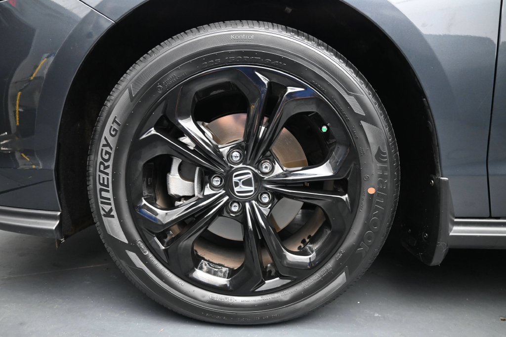 Used 2025 Honda Accord SE image 12
