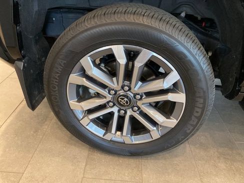 Certified 2025 Toyota 4Runner Limited AWD/4WD image 14