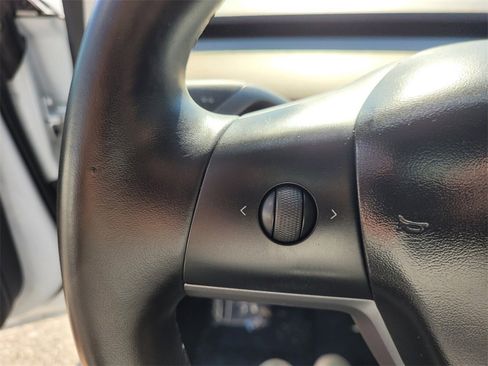 Used 2018 Tesla Model 3 Long Range image 30