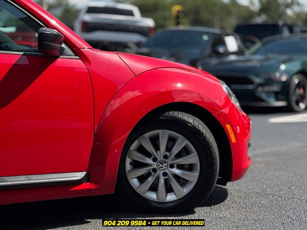 Used 2015 Volkswagen Beetle 1.8T FWD image 9