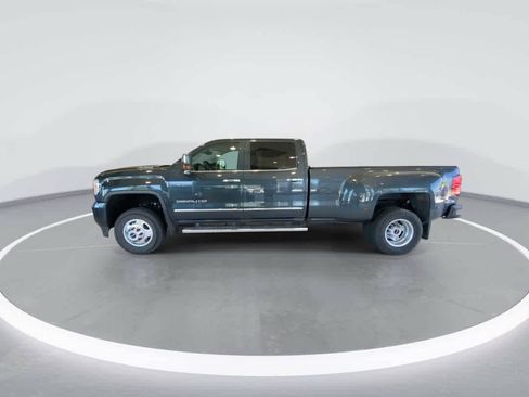 Used 2018 GMC Sierra 3500 Denali w/ Duramax Plus Package AWD/4WD image 5