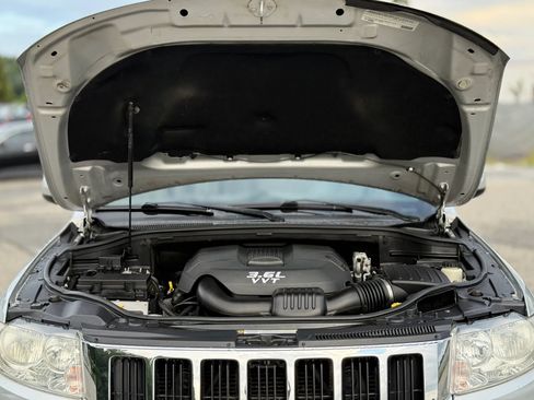 Used 2012 Jeep Grand Cherokee Laredo AWD/4WD image 30