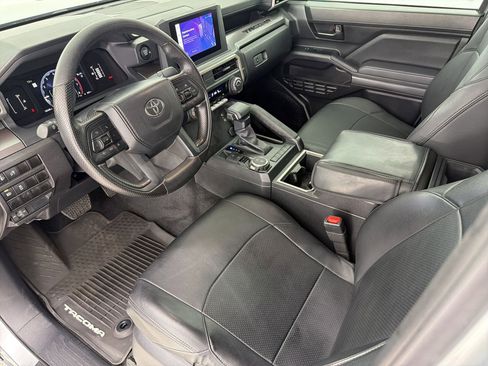 Used 2024 Toyota Tacoma SR5 image 4