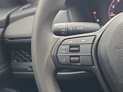 Used 2024 Honda Accord LX image 17