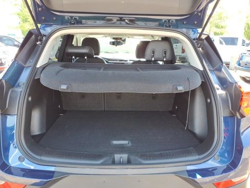 Certified 2023 Buick Encore GX Preferred w/ Cold Weather Comfort Package FWD image 11