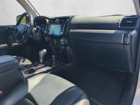 Certified 2022 Toyota 4Runner TRD Off-Road AWD/4WD image 29
