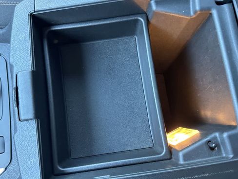 Used 2018 Chevrolet Traverse LT image 20