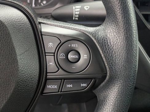 Used 2023 Toyota Corolla LE image 23