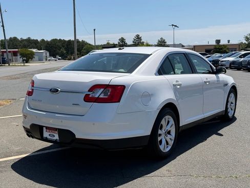 Used 2012 Ford Taurus SEL FWD image 3