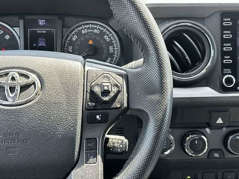 Used 2023 Toyota Tacoma TRD Off-Road w/ Technology Package AWD/4WD image 9