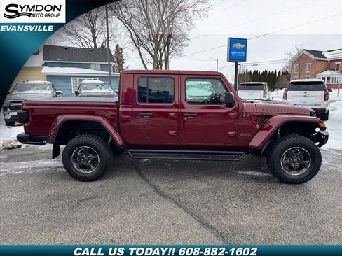 Used 2021 Jeep Gladiator Rubicon image 2