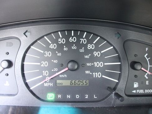Used 1999 Toyota Sienna CE FWD image 7