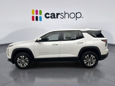 Used 2026 Chevrolet Equinox LT FWD image 2