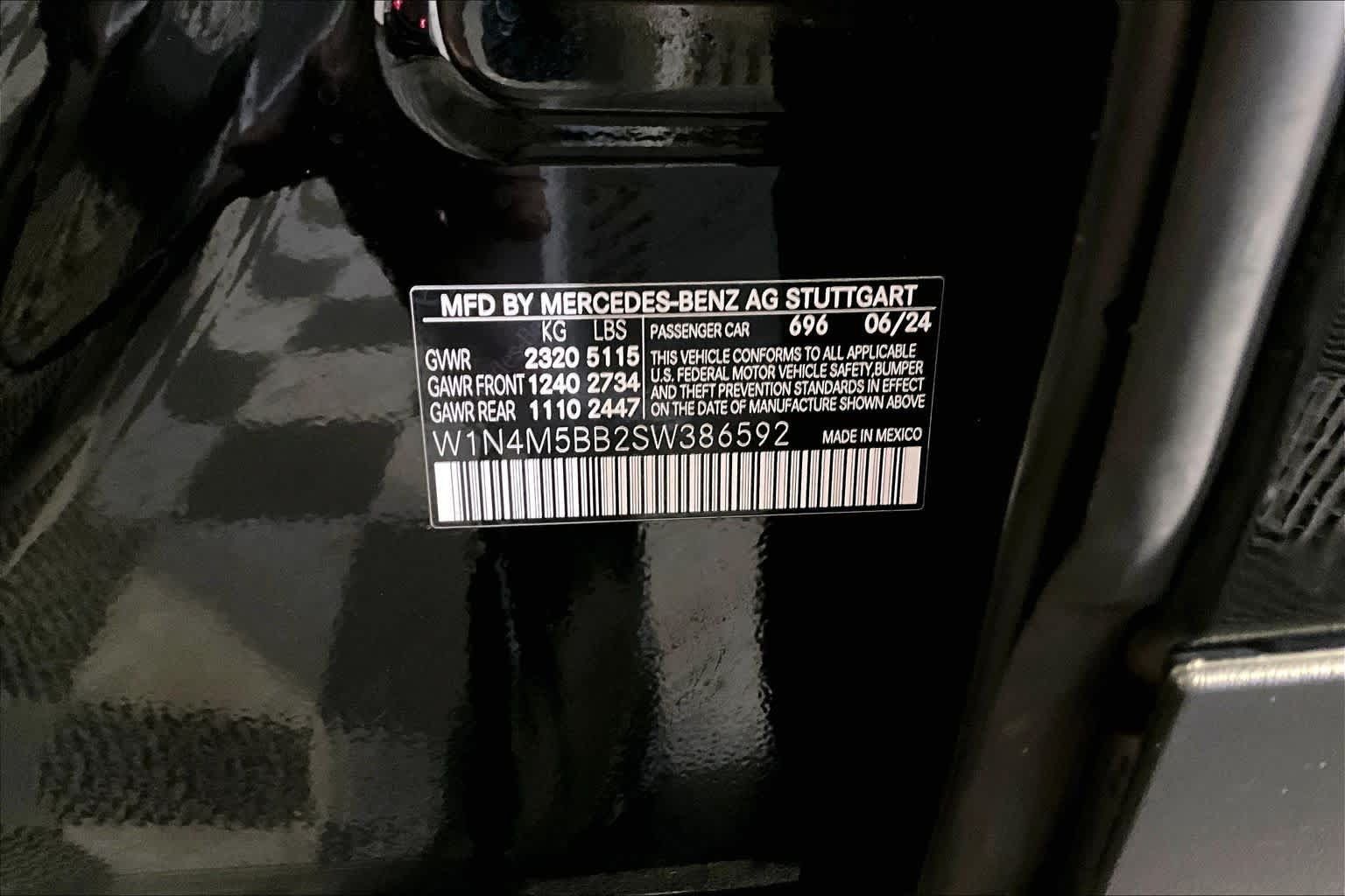 Certified 2025 Mercedes-Benz GLB 35 AMG 4MATIC image 34
