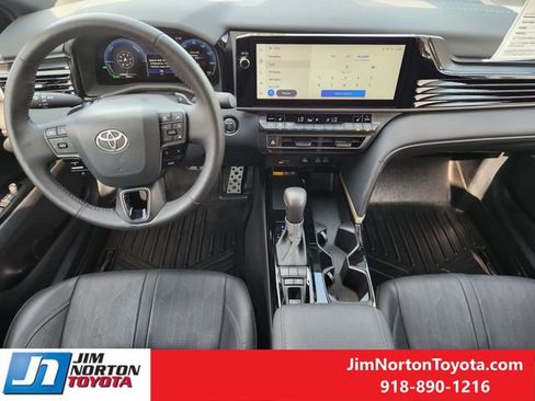 Used 2025 Toyota Camry XSE FWD image 25