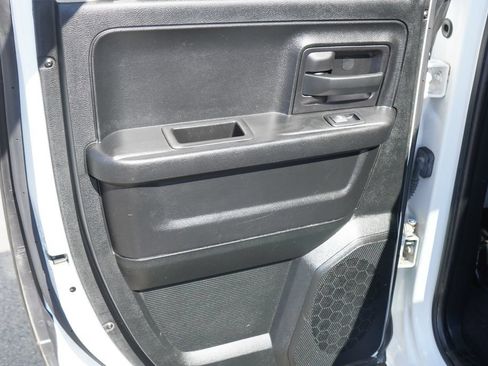 Used 2018 RAM 1500 Express w/ Express Value Package AWD/4WD image 27