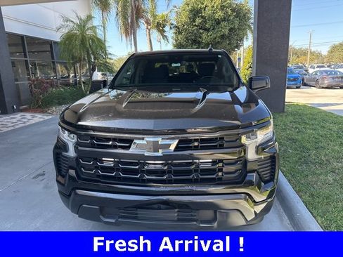 Used 2023 Chevrolet Silverado 1500 LT image 2