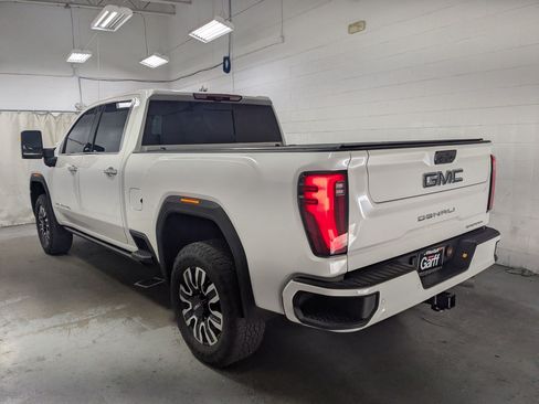 Used 2025 GMC Sierra 2500 Denali Ultimate AWD/4WD image 9