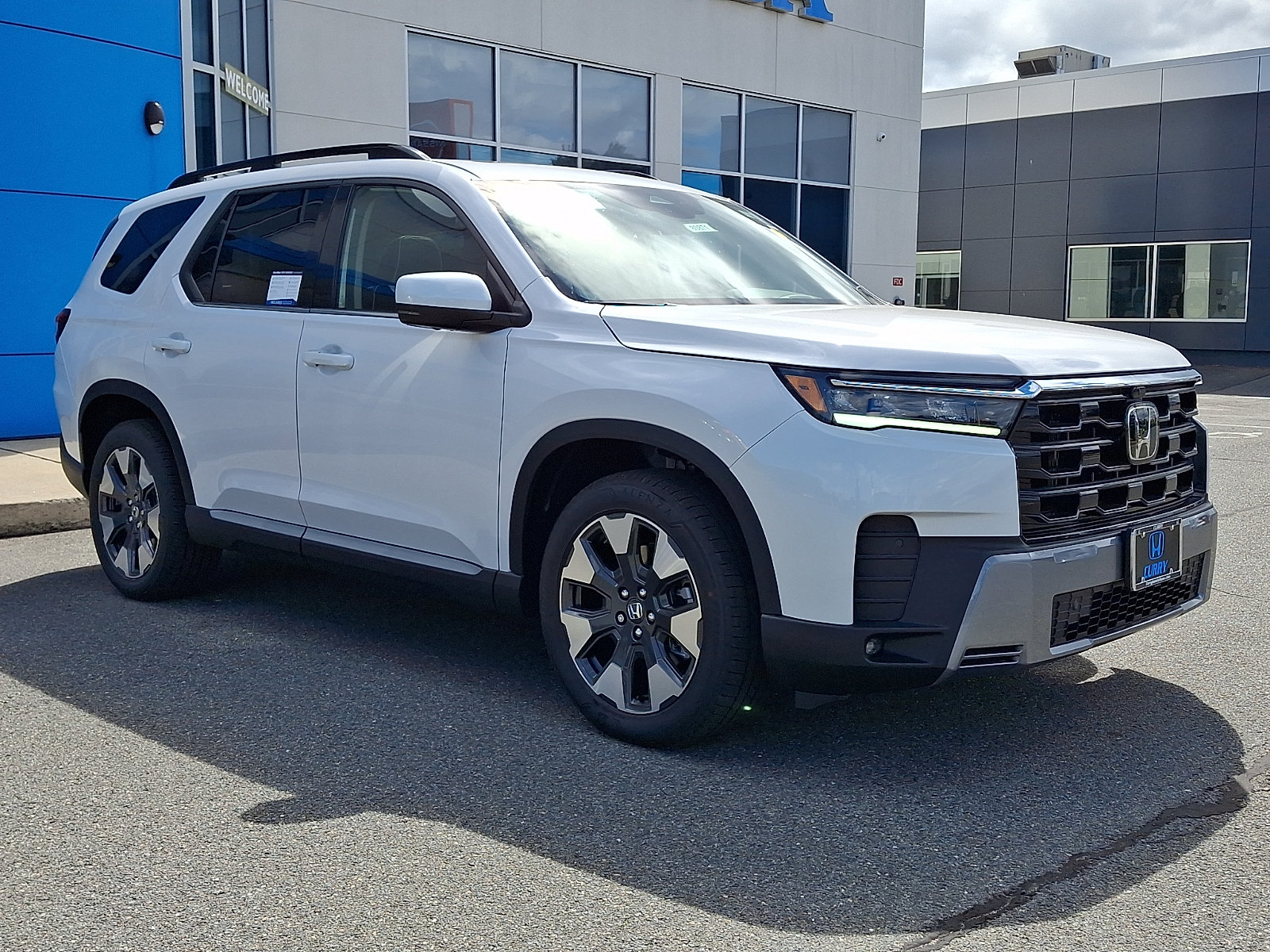 New 2026 Honda Pilot Elite image 2