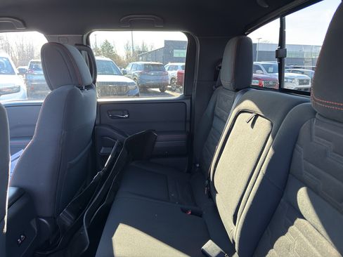 Certified 2022 Nissan Frontier PRO-4X w/ Technology Package image 33