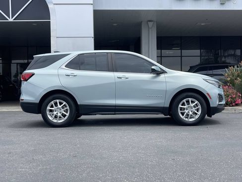 Used 2022 Chevrolet Equinox LT FWD image 3