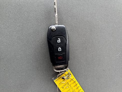 Used 2020 Ford F250 XL w/ STX Appearance Package image 28