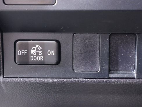 Used 2015 Toyota Tundra SR5 w/ TRD Off Road Package AWD/4WD image 11