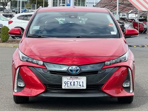Certified 2022 Toyota Prius Prime Limited FWD image 10