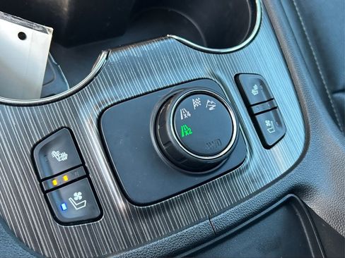 Used 2020 GMC Acadia SLT w/ Premium Package image 39