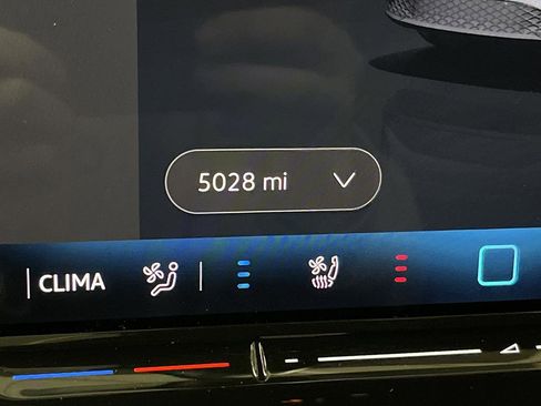 Used 2024 Volkswagen ID.4 Pro S image 6