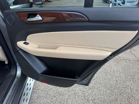 Used 2018 Mercedes-Benz GLS 450 4MATIC w/ Premium Package image 16