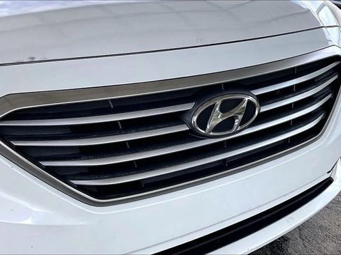 Used 2017 Hyundai Sonata SE w/ Cargo Package FWD image 29