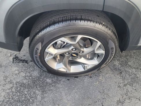 Used 2026 Chevrolet Trax LT FWD image 13