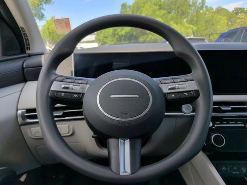 Used 2025 Hyundai Tucson SEL image 19