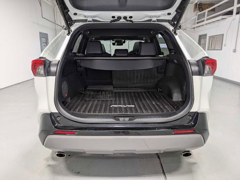Used 2020 Toyota RAV4 XSE image 41