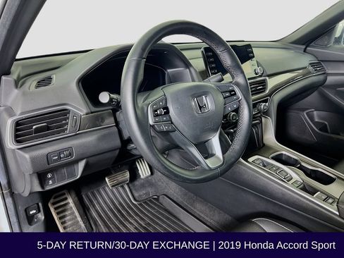 Used 2019 Honda Accord Sport image 10