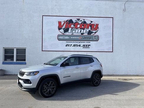 New 2026 Jeep Compass Latitude w/ Sun and Sound Group AWD/4WD image 1