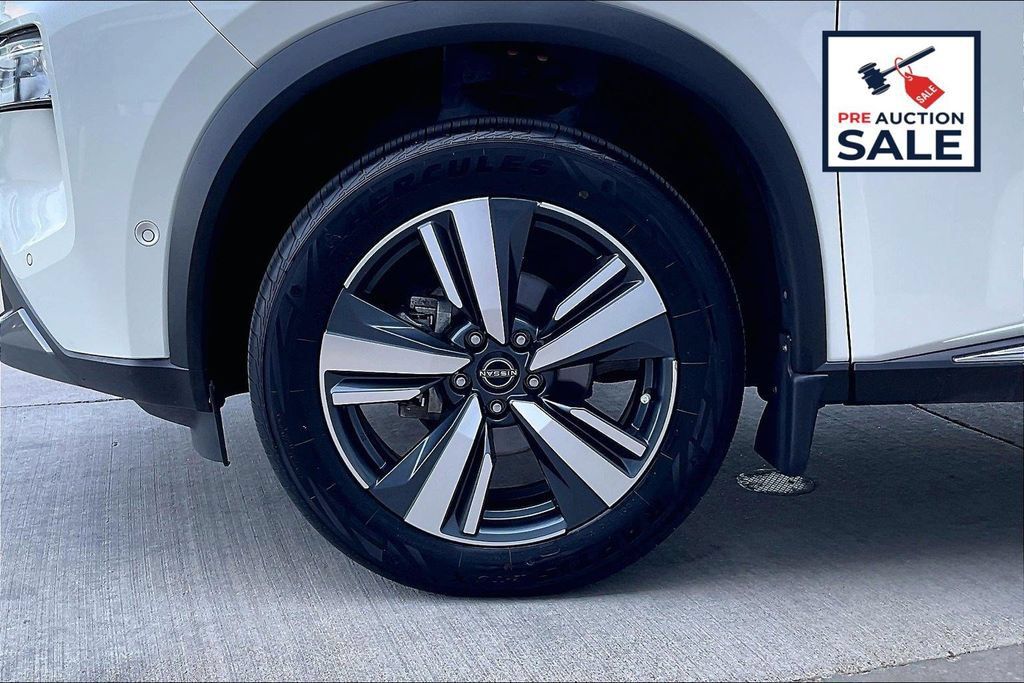 Used 2023 Nissan Rogue SL w/ SL Premium Package AWD/4WD image 9