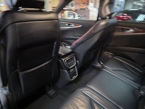 Used 2018 Lincoln MKX Select w/ Select Plus Package image 42